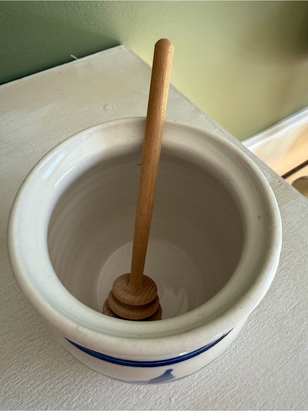 Blue Floral Ceramic Pottery Honey Pot with Lid - Picture 3 of 4